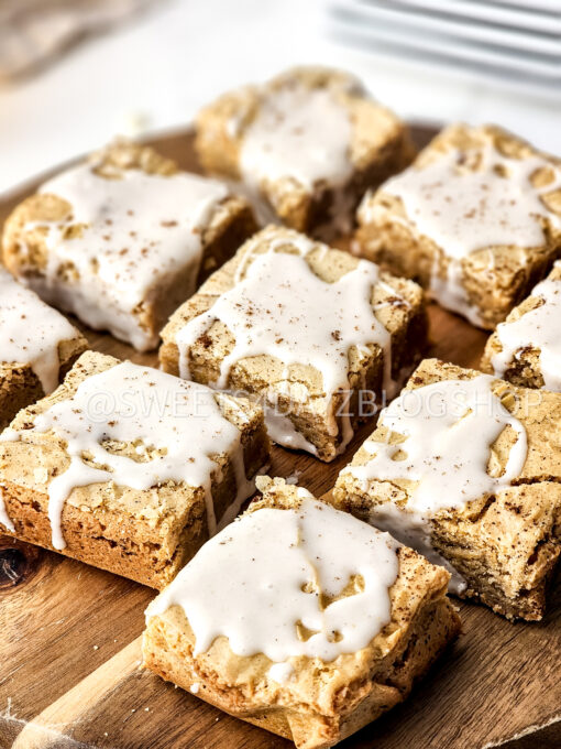 Chai Blondies on Marble - Image 6