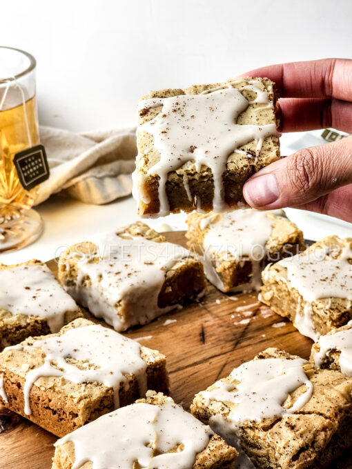 Chai Blondies on Marble - Image 7