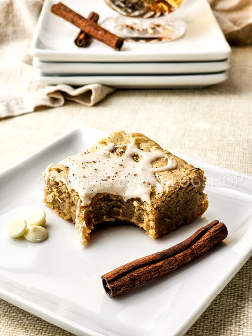 Chai Blondies on Linen - Image 6