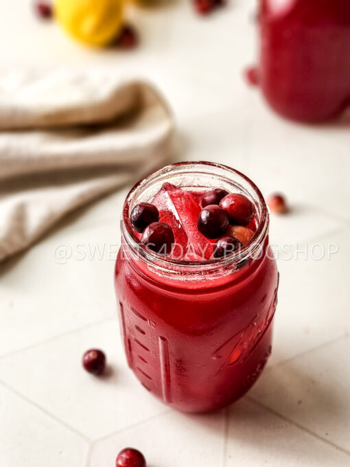 Homemade Cranberry Juice on Rhombus - Image 4