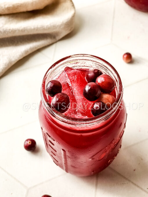 Homemade Cranberry Juice on Rhombus - Image 5