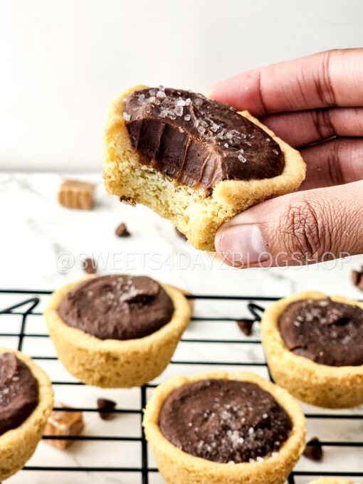 Twix Cookie Cups on Marble - Image 7