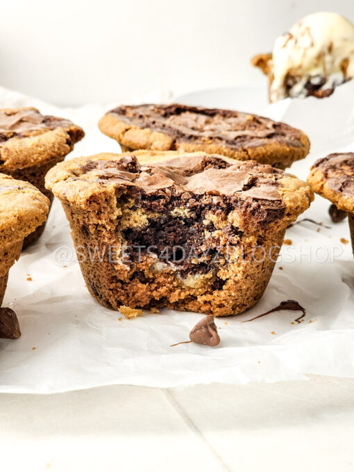 Brookie Cheesecake Cups on Rhombus - Image 4