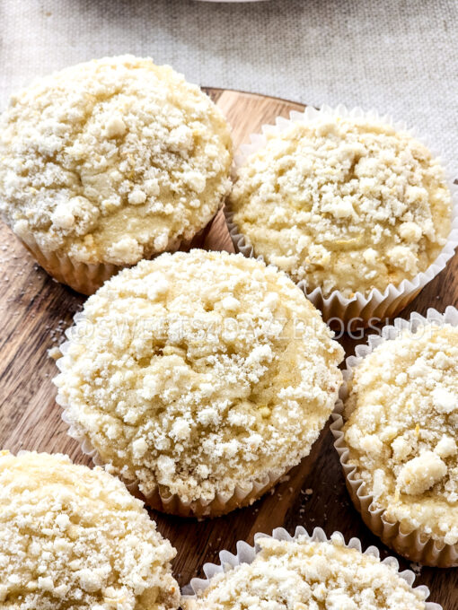 Lemon Crumble Muffins on Linen - Image 3