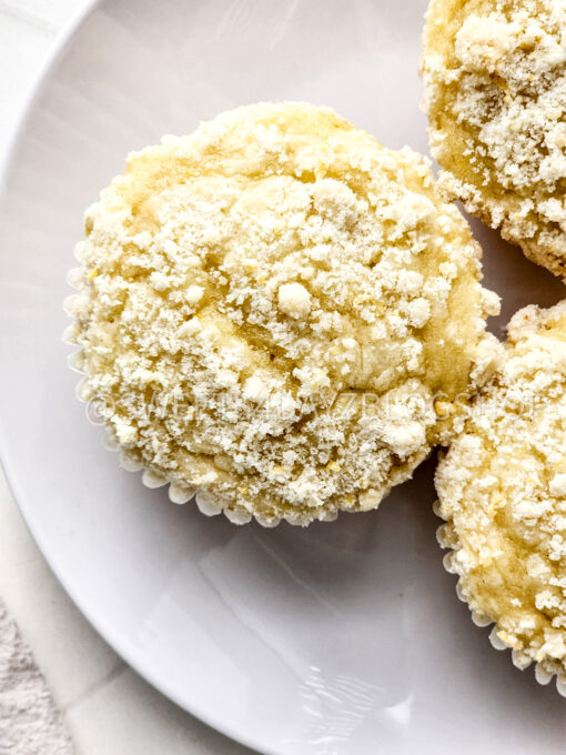 Lemon Crumble Muffins on Rhombus - Image 4