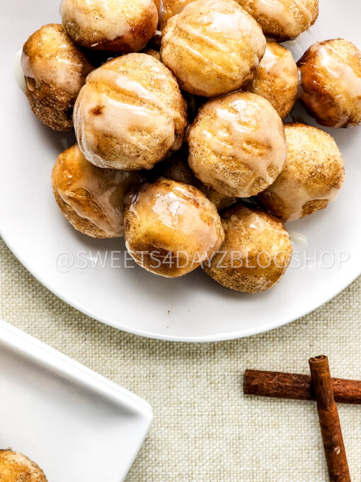Cinnabon Bites on Linen - Image 6