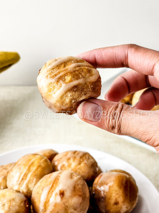 Cinnabon Bites on Linen - Image 8