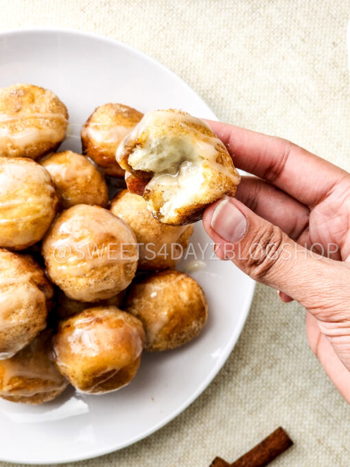 Cinnabon Bites on Linen - Image 10