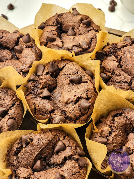 Double Chocolate Muffins on Rhombus - Image 7