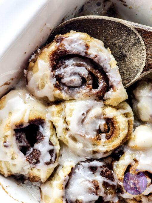 30 Minute Puff Pastry Cinnamon Rolls on White - Image 8