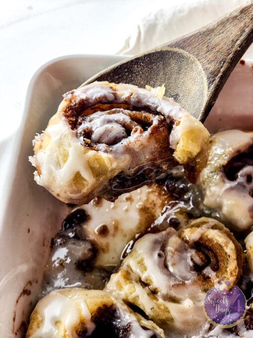 30 Minute Puff Pastry Cinnamon Rolls on White - Image 9