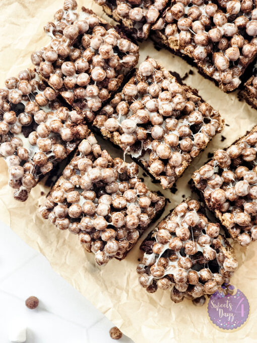 Chocolate Marshmallow Gooey Bars on Rhombus - Image 2