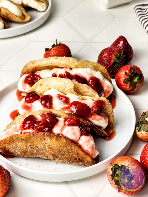 Strawberry Cheesecake Dessert Tacos on Rhombus - Image 2