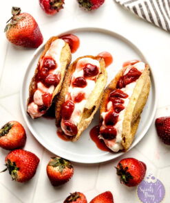 Strawberry Cheesecake Dessert Tacos on Rhombus