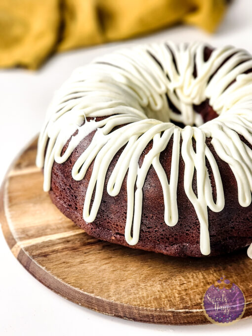 Red Velvet Cheesecake Bundt on White - Image 2