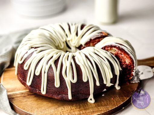 Red Velvet Cheesecake Bundt on Rhombus - Image 3