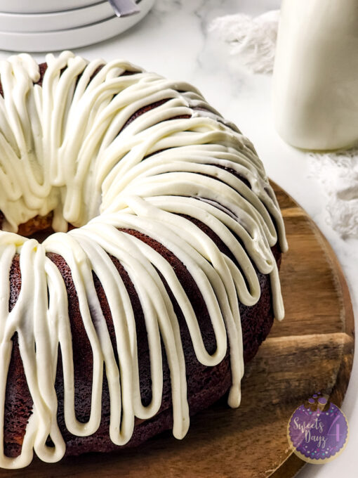 Red Velvet Cheesecake Bundt on Marble - Image 6