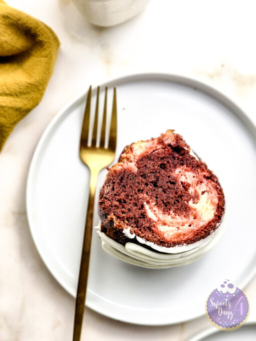 Red Velvet Cheesecake Bundt on Gold Marble - Image 10