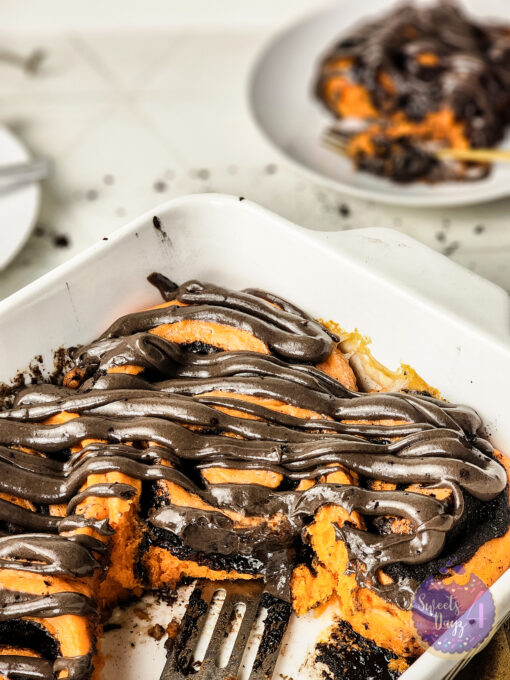 Halloween Cinnamon Rolls on Rhombus - Image 8