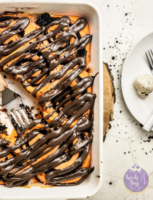 Halloween Cinnamon Rolls on Rhombus - Image 10