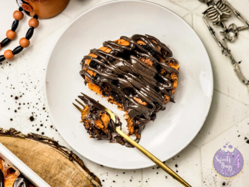 Halloween Cinnamon Rolls on Rhombus - Image 11
