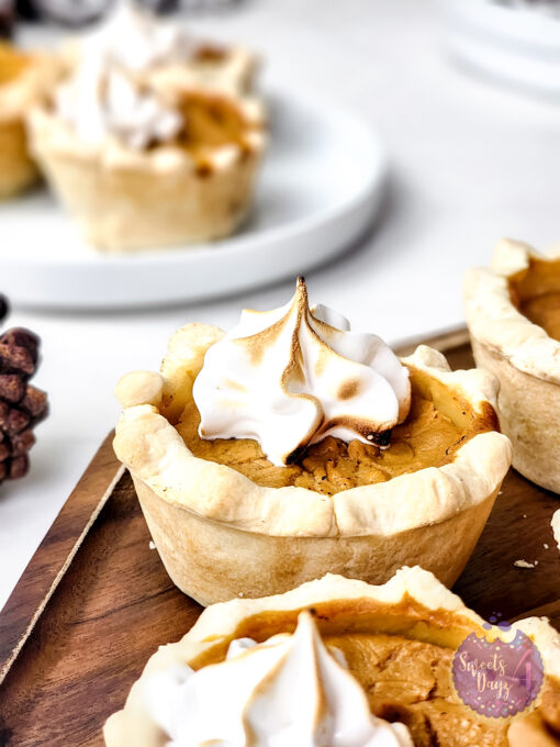 Mini Pumpkin Pies on Rhombus - Image 5