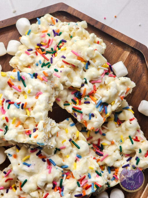 Marshmallow Popcorn Treats on Rhombus - Image 7