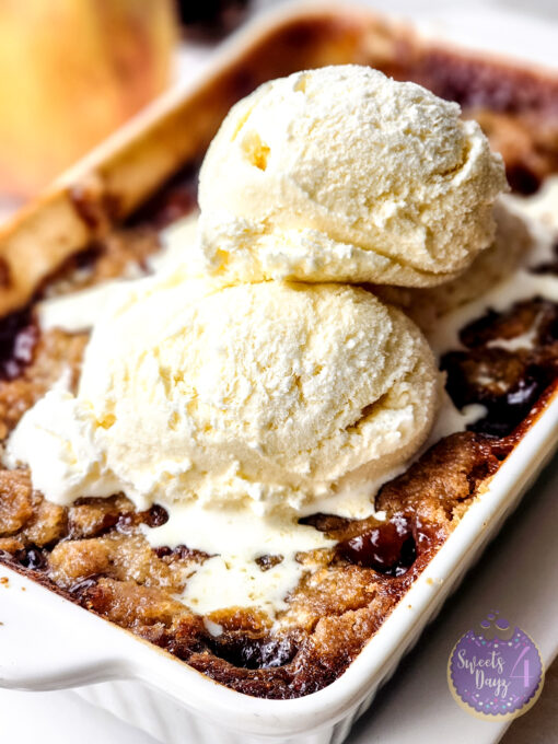 Peach Cobbler For One on Gold Marble - Image 9