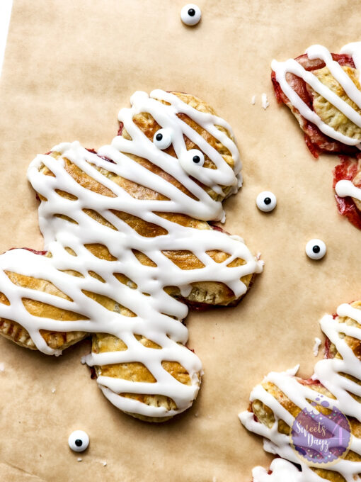 Mummy Halloween Poptarts on White - Image 3