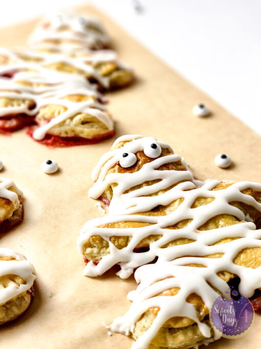 Mummy Halloween Poptarts on White - Image 6