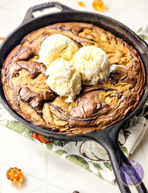 Pumpkin Brownie Skillet on Rhombus - Image 4