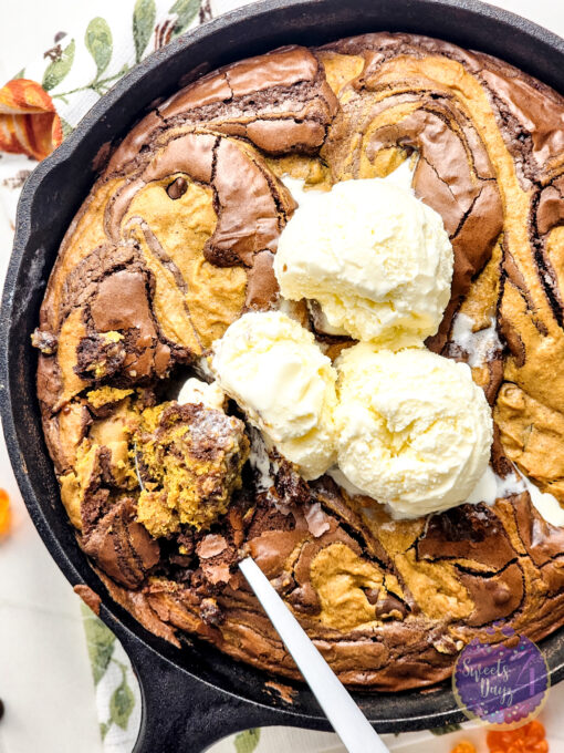 Pumpkin Brownie Skillet on Rhombus - Image 10