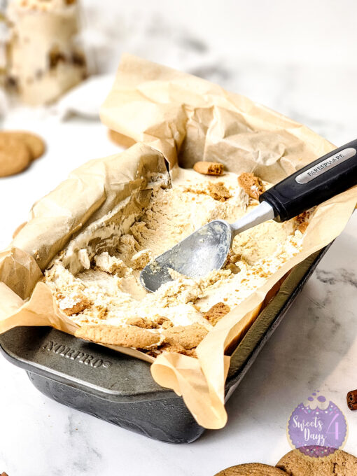 Gingerbread Ice Cream on Marble - Image 5