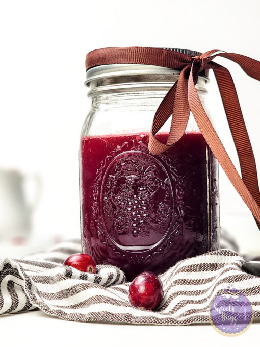 Homemade Cranberry Sauce on Rhombus - Image 4
