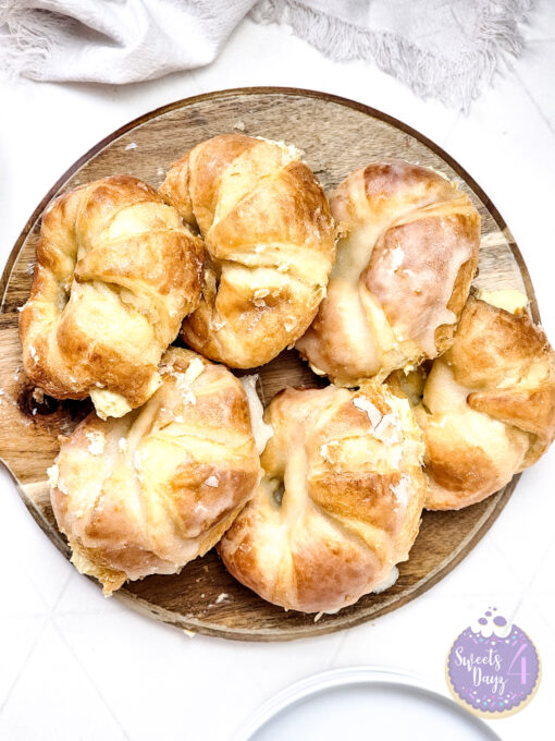 Creme Brulee Croissants on Rhombus - Image 8