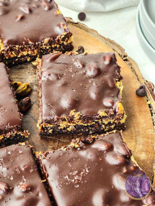 Dubai Pistachio Brownies on Gold Marble - Image 4