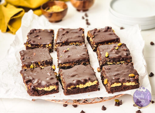 Dubai Pistachio Brownies on Rhombus - Image 2