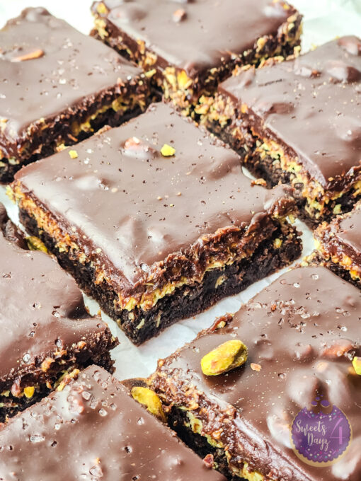 Dubai Pistachio Brownies on Rhombus - Image 4