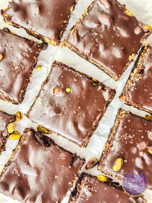 Dubai Pistachio Brownies on Rhombus - Image 5