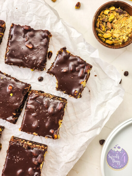 Dubai Pistachio Brownies on Rhombus - Image 10