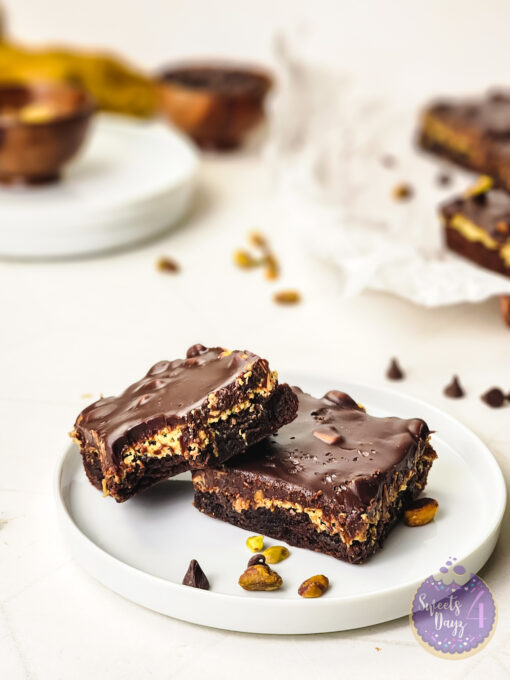 Dubai Pistachio Brownies on Rhombus - Image 13