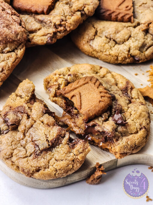 Biscoff Chocolate Chip Cookies on Rhombus - Image 2
