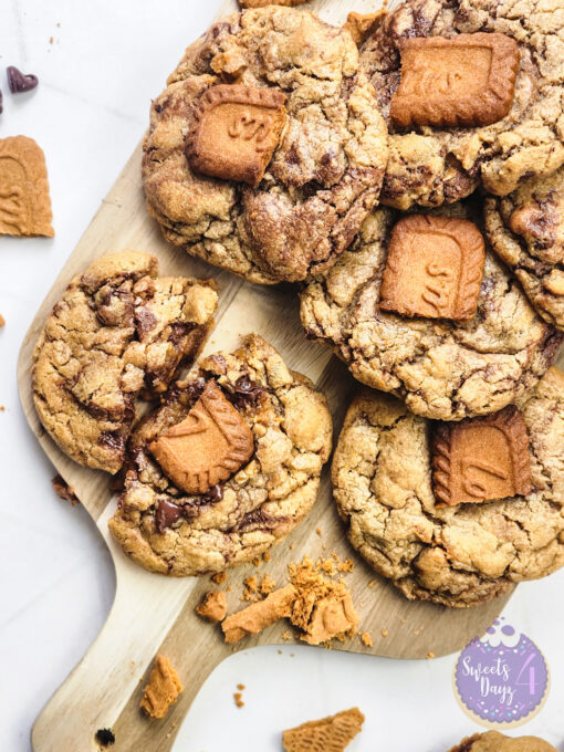 Biscoff Chocolate Chip Cookies on Rhombus - Image 8