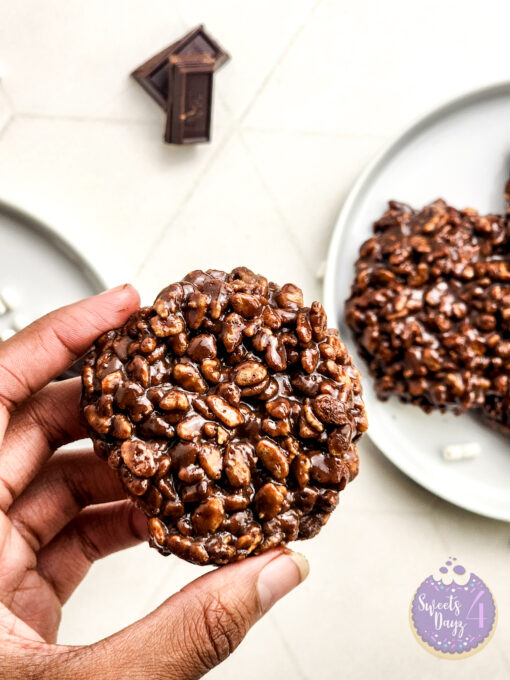 Homemade Star Crunch Cookies on Rhombus - Image 7