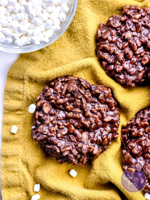Homemade Star Crunch Cookies on Gold Marble - Image 9