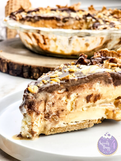 Drumstick Ice Cream Pie on Gold Marble - Image 6