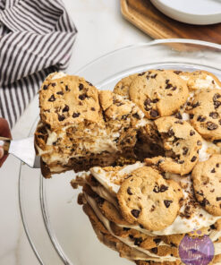 Milk n Cookies Ice Box Cake on Gold Marble