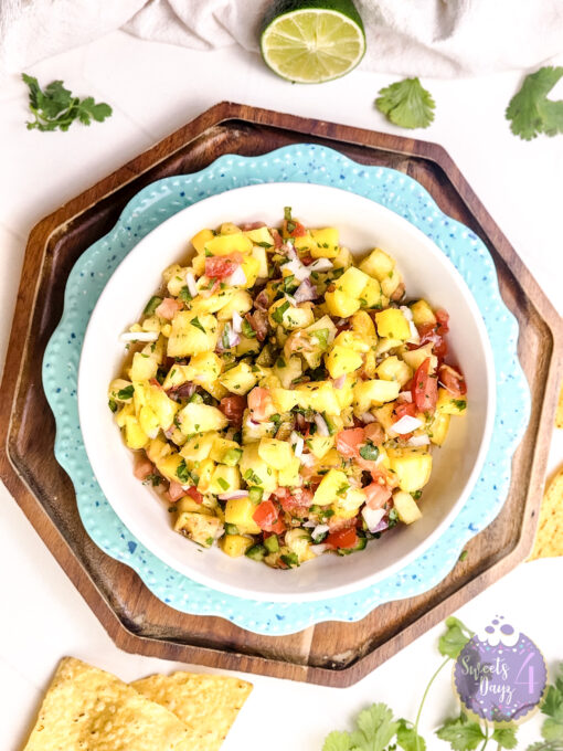 Mango Pineapple Salsa on Rhombus - Image 3