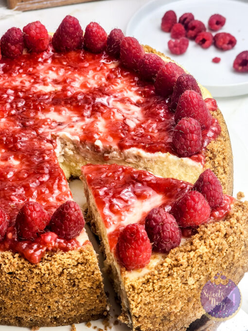 Raspberry Cheesecake on Gold Marble - Image 5