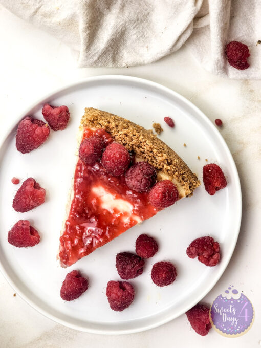 Raspberry Cheesecake on Gold Marble - Image 7